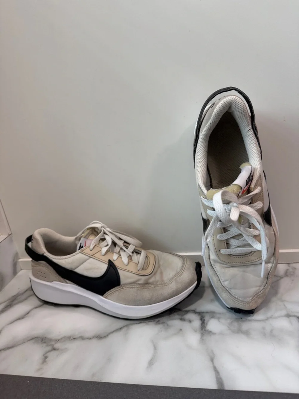 Nike Women's Waffle Debut Retro 'Sanddrift Black' Size 9 sneaker